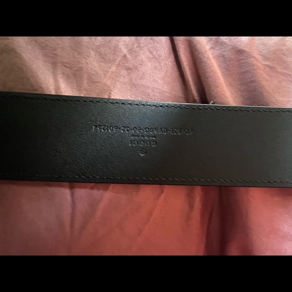 Brand new Gucci belt, never worn, also have receipt - Picture 4 of 4